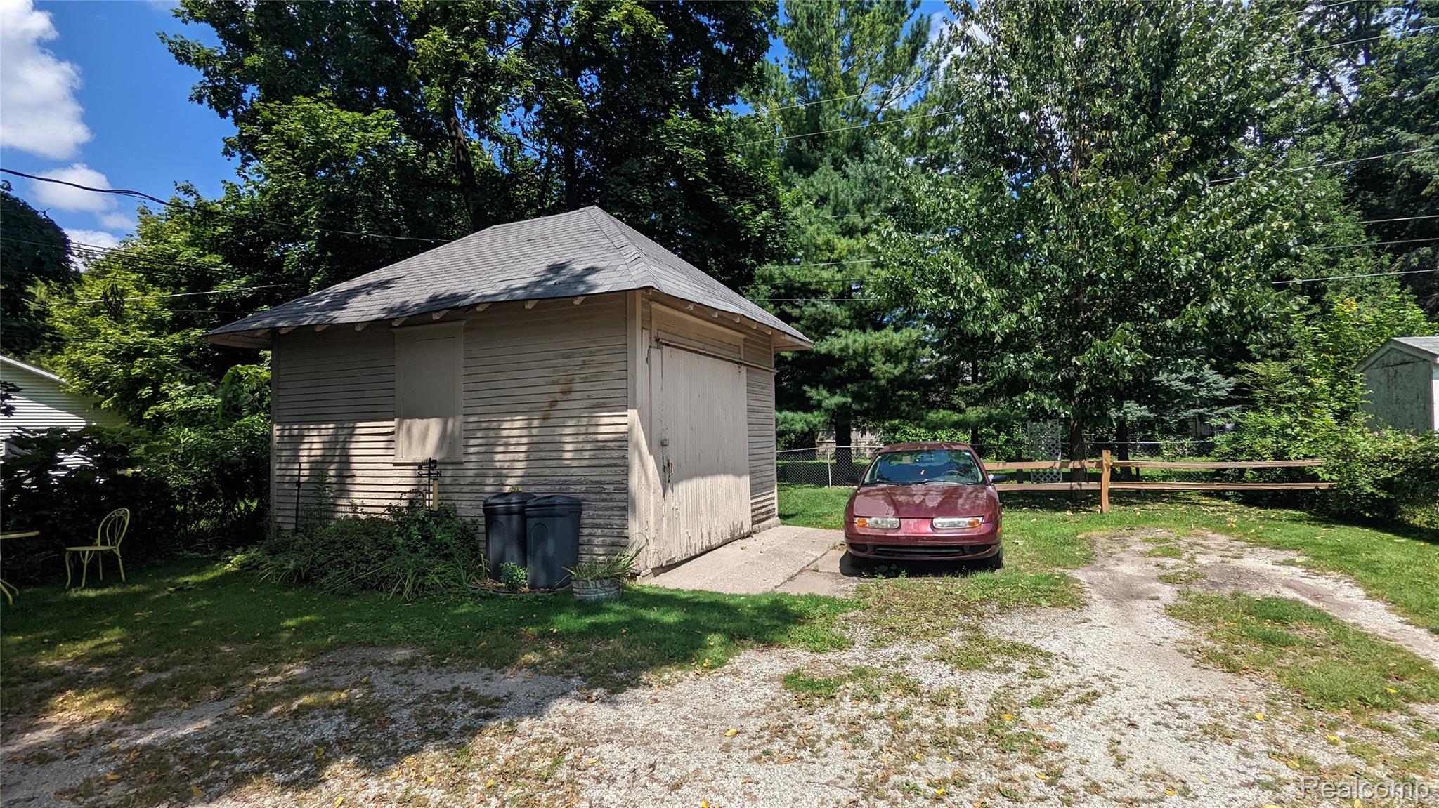 Residential Income in Mt Clemens 4