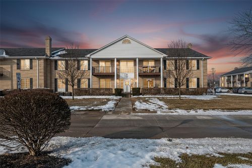 d7-34821 Valleyview Dr. Drive, Sterling Heights, MI, 48312 | Card Image