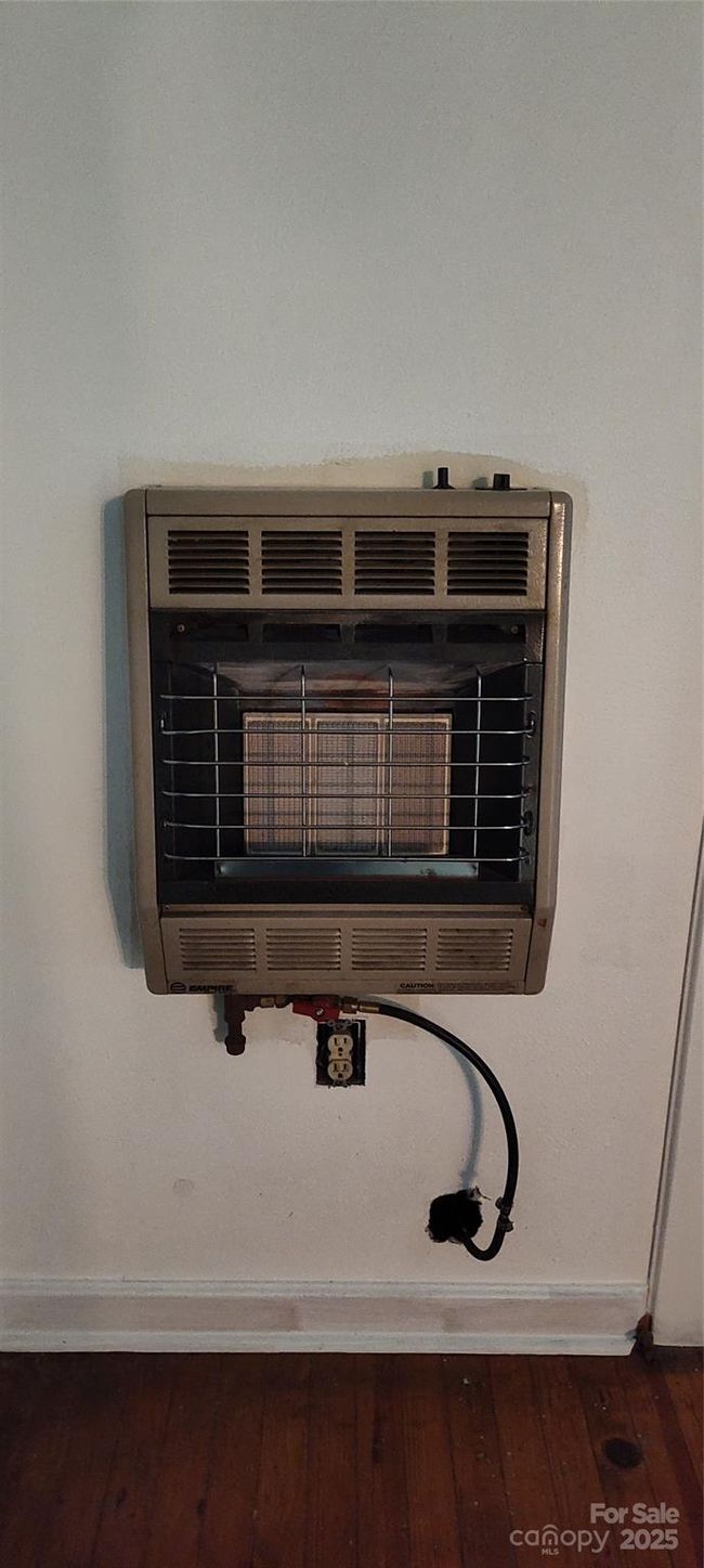 gas wall heater | Image 13