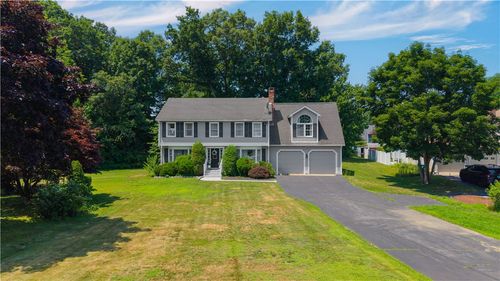 9 Pheasant Run Rd, North Smithfield, RI, 02896-8246 | Card Image