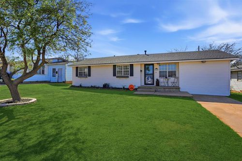 1003 N Hightower St, Altus, OK, 73521-2651 | Card Image