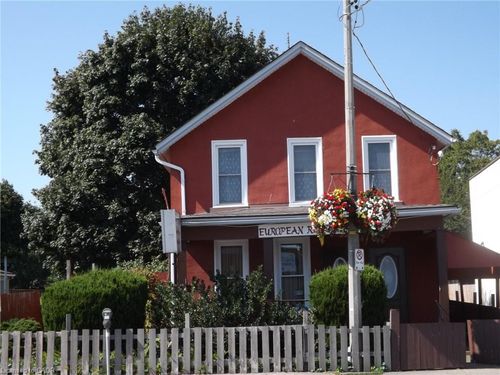 5815 Main St, Niagara Falls, ON, L2G5Z6 | Card Image