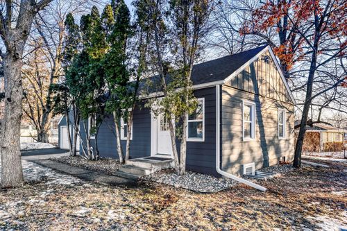 1710 Minnesota Ln N, Plymouth, MN, 55447-4726 | Card Image