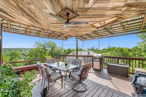 202 Hoskins Trl, Boerne, TX, 78006-7893 | Card Image