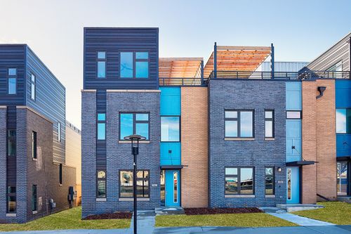 812 E 2nd St, Des Moines, IA, 50309-1892 | Card Image