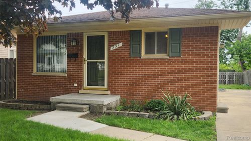 331 Detroit St, Trenton, MI, 48183-1212 | Card Image