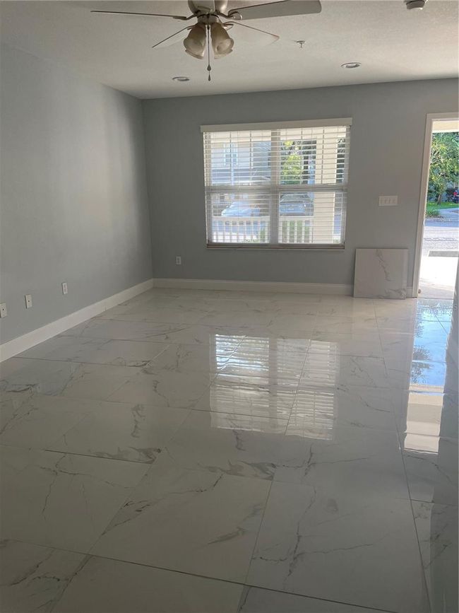 APT-138 - 4663 Sw 48 Th Dr, Condo with 2 bedrooms, 3 bathrooms and null parking in Gainesville FL | Image 6