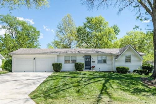 9317 Mullen Rd, Lenexa, KS, 66215-3146 | Card Image