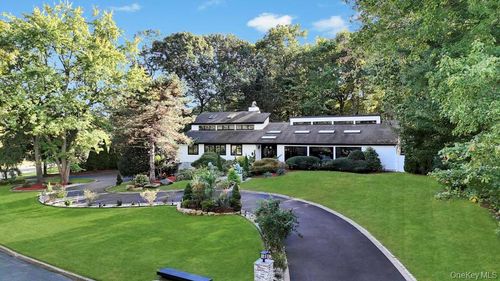 30 Fox Hollow Ridings Rd, Northport, NY, 11768-2245 | Card Image