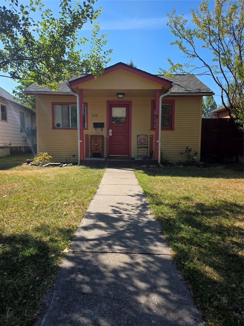211 Fairview Ave, Missoula, MT, 59801-8133 | Card Image