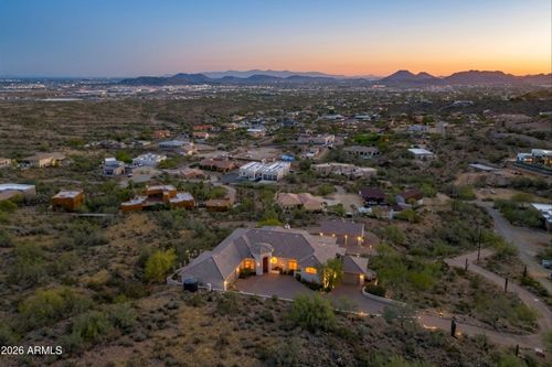 619 E Briles Rd, Phoenix, AZ, 85085-2887 | Card Image