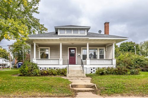 617 Main St, Black River Falls, WI, 54615-1645 | Card Image