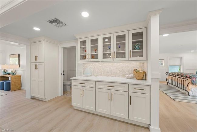 1163 Seagrape Ln, House other with 4 bedrooms, 5 bathrooms and 1 parking in SANIBEL FL | Image 10
