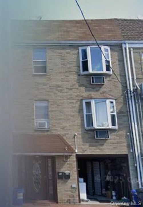 2fl-61-25 75th Street, New York, NY, 11379 | Card Image