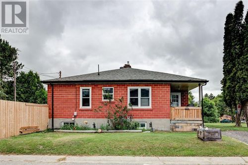 63 Henry St, Garson, ON, P3L1A3 | Card Image