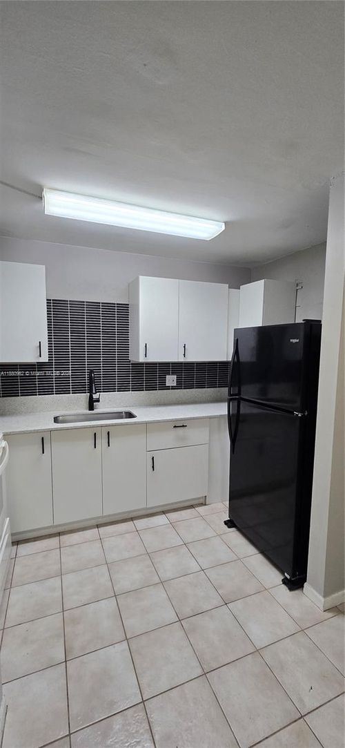 3267-3267 Nw 102nd Ter, Coral Springs, FL, 33065-6138 | Card Image