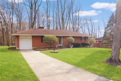 2731 Bahns Dr, Beavercreek, OH, 45434-6605 | Card Image