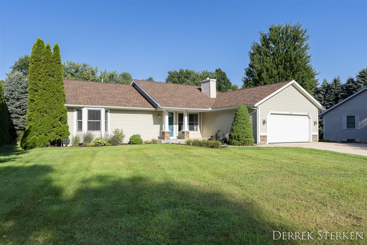 Prairie Ave, Zeeland, MI 49464