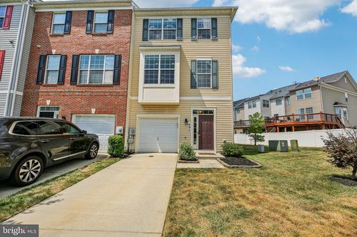 690 Tivoli Rd, FREDERICK, MD, 21703-4528 | Card Image