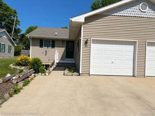801 S 15th St, Saint Clair, MI, 48079-5200 | Card Image