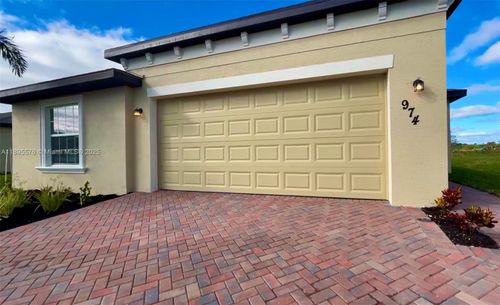 974-974 Bent Creek Dr, Fort Pierce, FL, 34947-1330 | Card Image