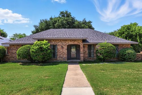 1117 Capetown Dr, Grand Prairie, TX, 75050-3220 | Card Image