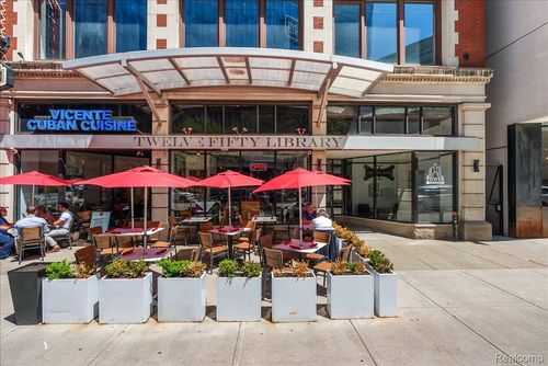 31-1250 Library St, Detroit, MI, 48226-2260 | Card Image