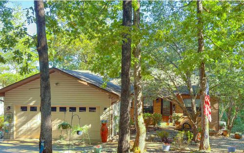 28 Alta Way, Hot Springs Village, AR, 71909-2750 | Card Image