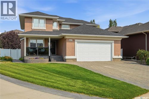 8607 Wascana Gardens Lane, Regina, SK, S4V1G1 | Card Image