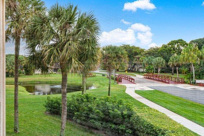 204 - 10092 Cedar Point 204 Boulevard, Condo with 2 bedrooms, 2 bathrooms and null parking in Boynton Beach FL | Image 49