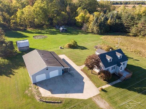 5979 N 7 Mile Rd, Pinconning, MI, 48650-8917 | Card Image