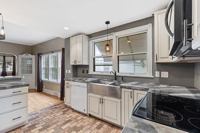 1115 Quincy St, House other with 3 bedrooms, 1 bathrooms and null parking in Rapid City SD | Image 12