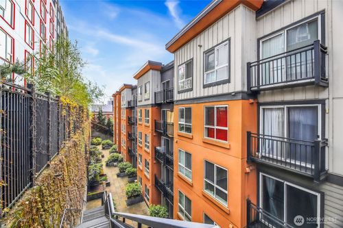 unit-718-108 5th Ave S, Seattle, WA, 98104-2376 | Card Image