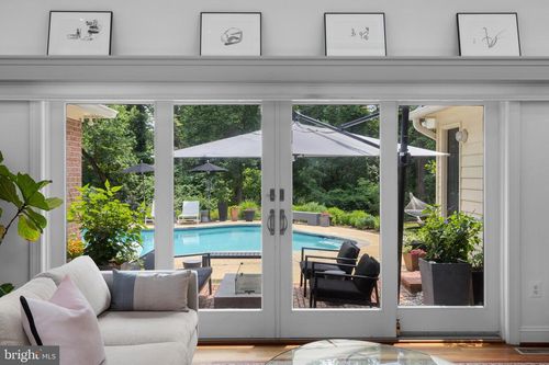 301 Eatons Landing Dr, Annapolis, MD, 21401-4434 | Card Image