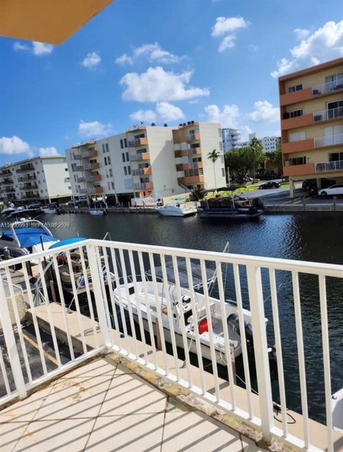 apt-403-3536 Ne 168th St, North Miami Beach, FL, 33160-3576 | Card Image