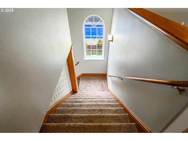 2351 Nw Pinehurst Dr, House other with 5 bedrooms, 3 bathrooms and 3 parking in McMinnville OR | Image 33