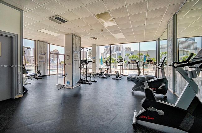 APT-305 - 137 Golden Isles Dr, Condo with 2 bedrooms, 2 bathrooms and null parking in Hallandale Beach FL | Image 22