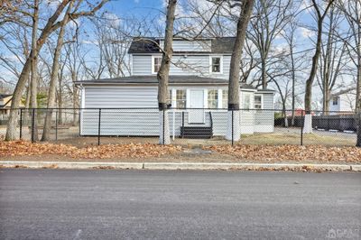 110 Charles Street, House other with 3 bedrooms, 2 bathrooms and null parking in Old Bridge NJ | Image 2