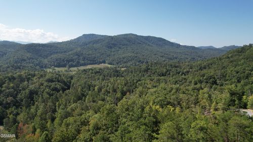 1 Sulpher Springs Way, Sevierville, TN, 37862 | Card Image