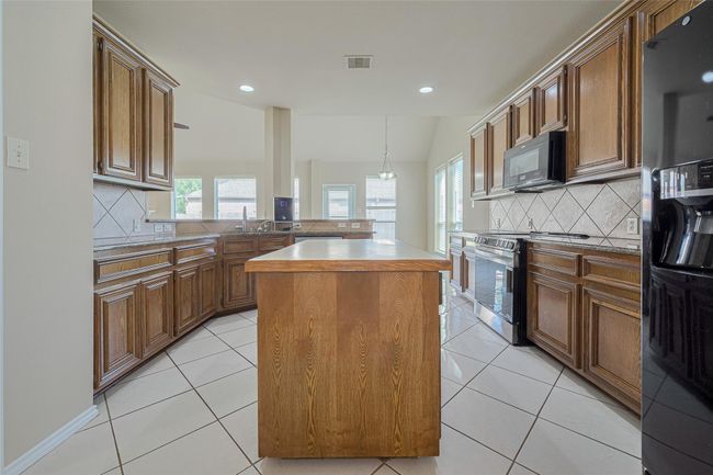 Kitchen | Image 13