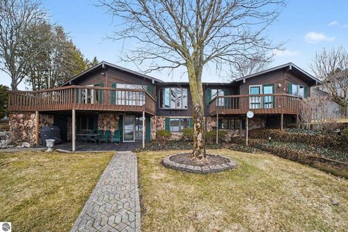 1116 Fairway Dr, Lake Isabella, MI, 48893-9337 | Card Image