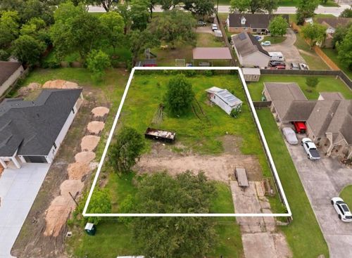 410 Spring Dr, Pasadena, TX, 77504-1420 | Card Image