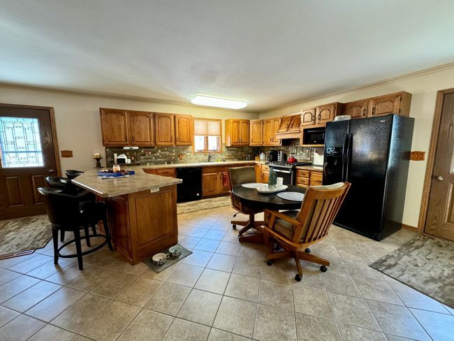 Kitchen/ Dining Room | Image 4