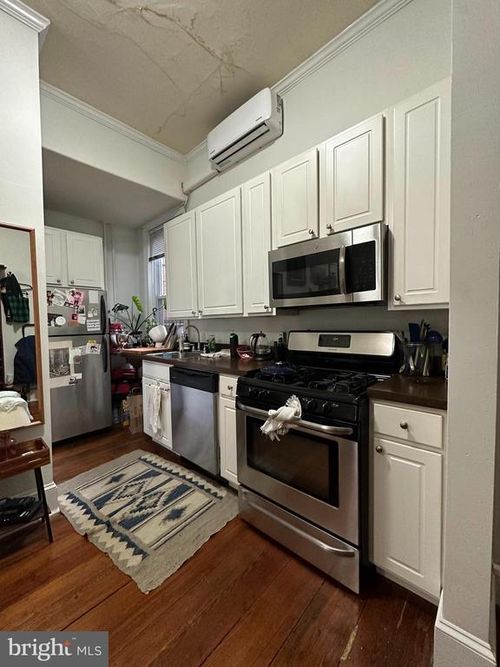 2f-1324 Pine Street, PHILADELPHIA, PA, 19107 | Card Image