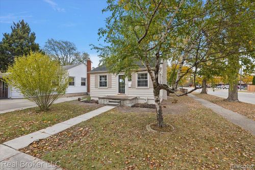 3855 Ziegler St, Dearborn, MI, 48124-3871 | Card Image