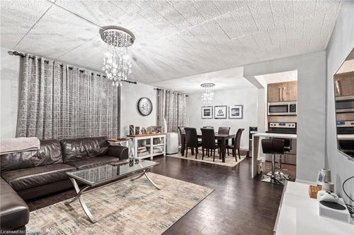 310-6 Walton Ave, Kitchener, ON, N2C2B5 | Card Image