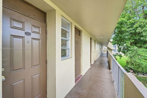 206-5335 Nw 10th Ct, Plantation, FL, 33313-6477 | Card Image