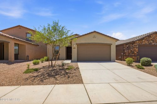 10473 W Kerrigan Ln, Marana, AZ, 85653-1600 | Card Image