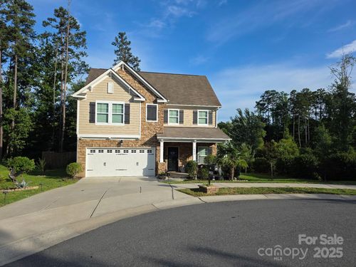 6412 Bluegill Rd, Charlotte, NC, 28216-5921 | Card Image