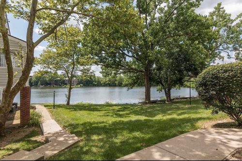 6101-2414 Lake Park Rd, Lexington, KY, 40502-1342 | Card Image